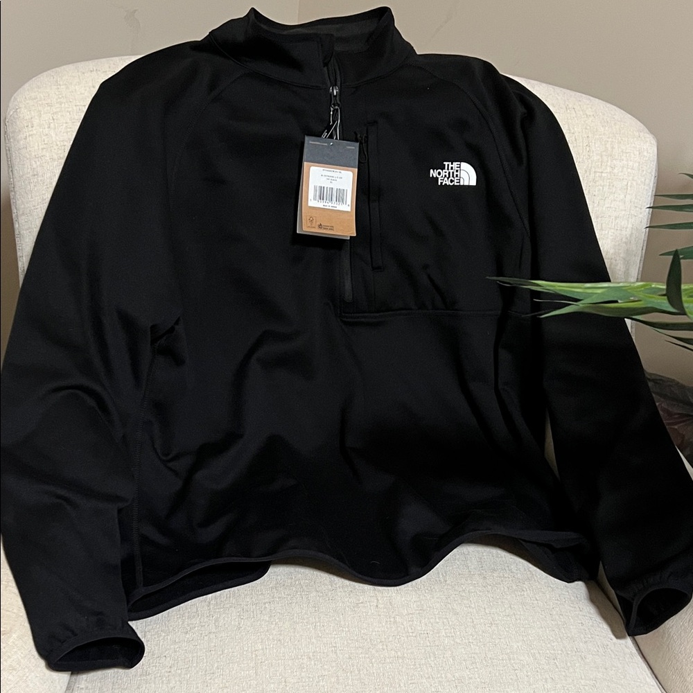NWT The North Face Black Quarter-Zip Top